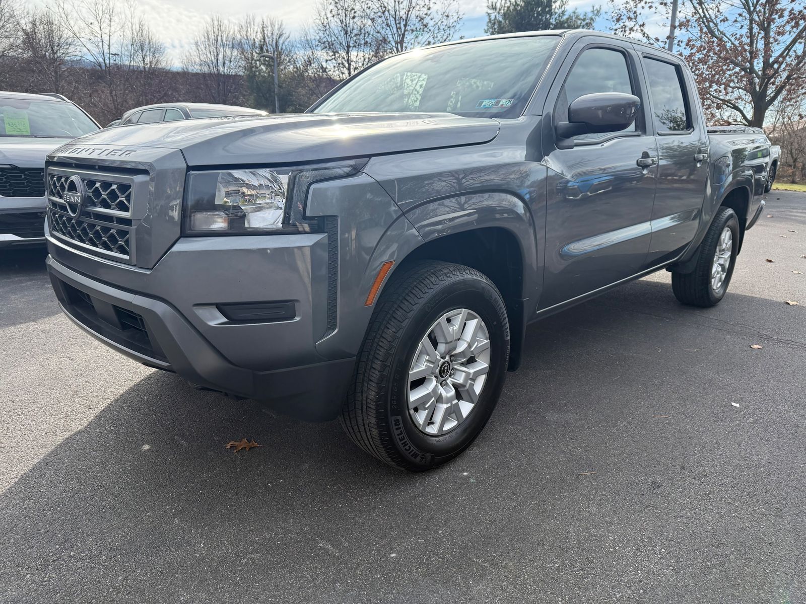 2022 Nissan Frontier SV Crew Cab Short Bed