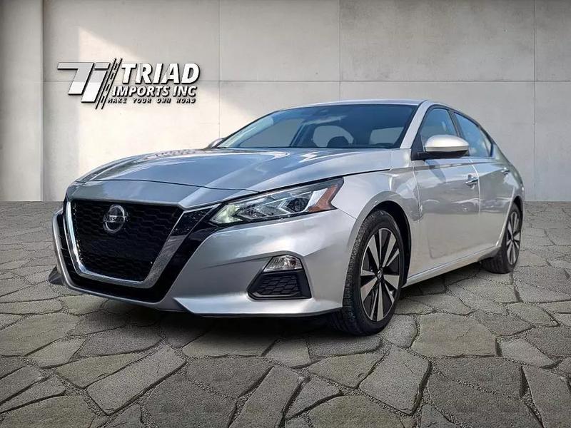 2022 Nissan Altima SV