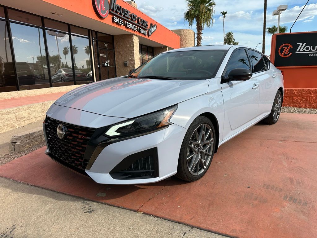 2023 Nissan Altima SR