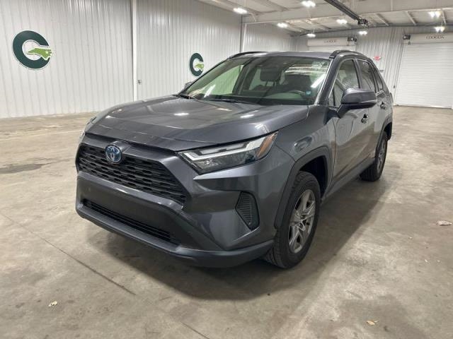 2022 Toyota RAV4 Hybrid XLE