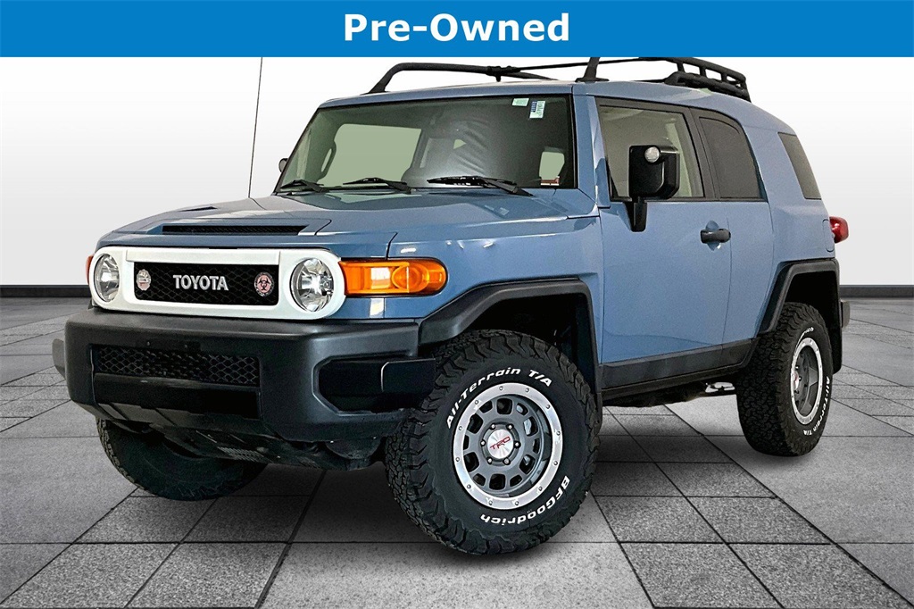 2014 Toyota FJ Cruiser w/Rear Doors