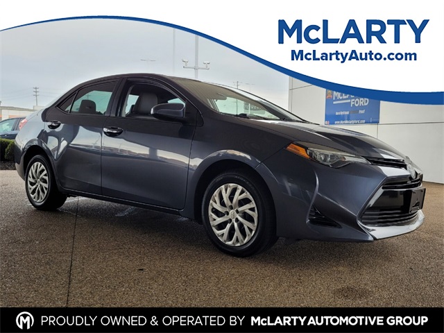 2018 Toyota Corolla LE Sedan