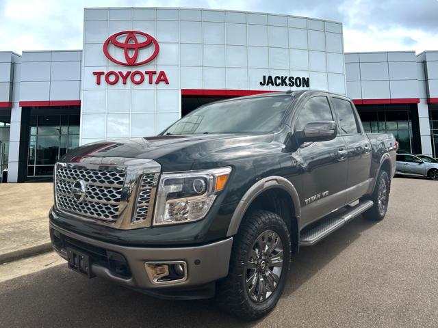 2019 Nissan TITAN Platinum Reserve Crew Cab Extra Short Bed