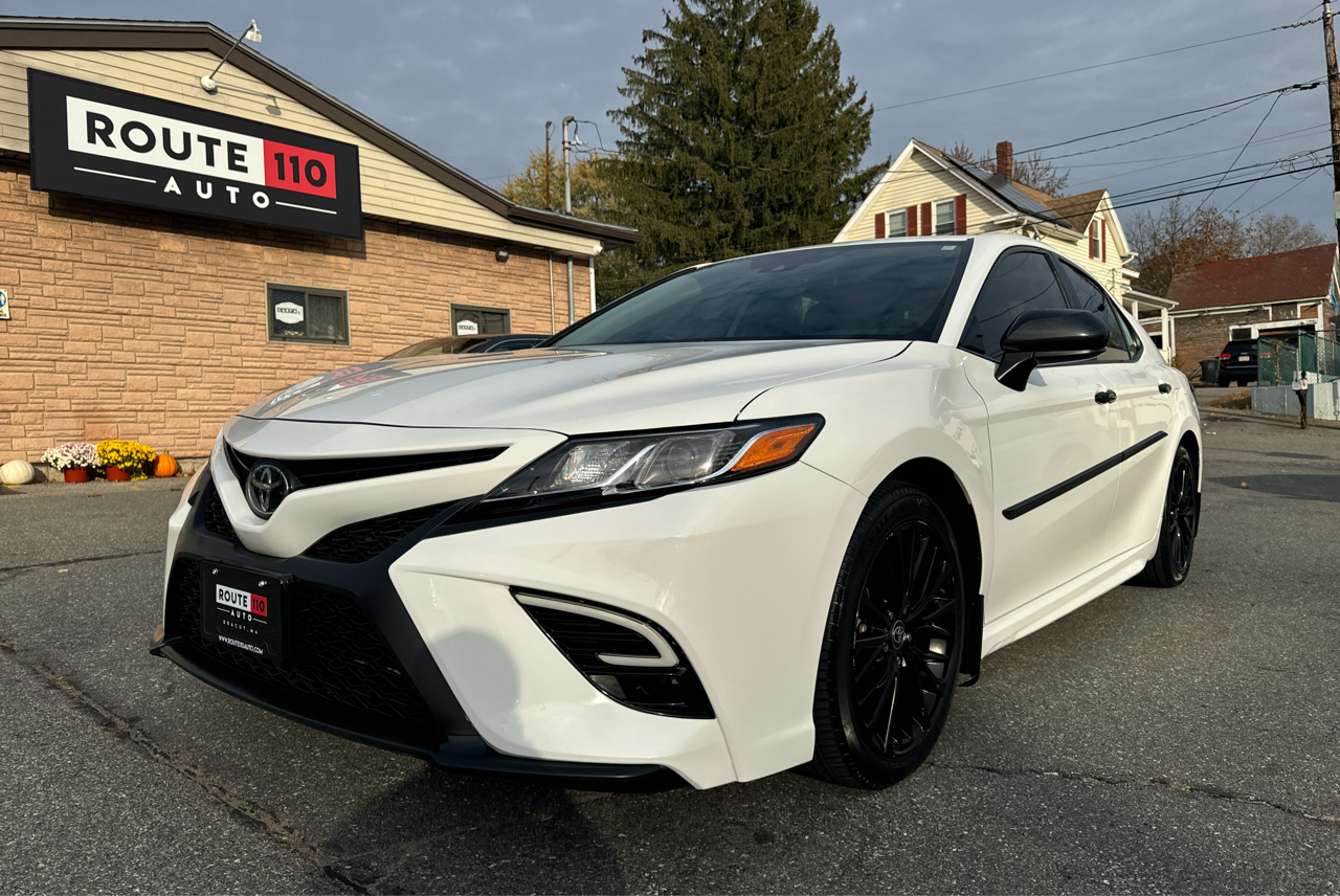 2020 Toyota Camry SE Nightshade
