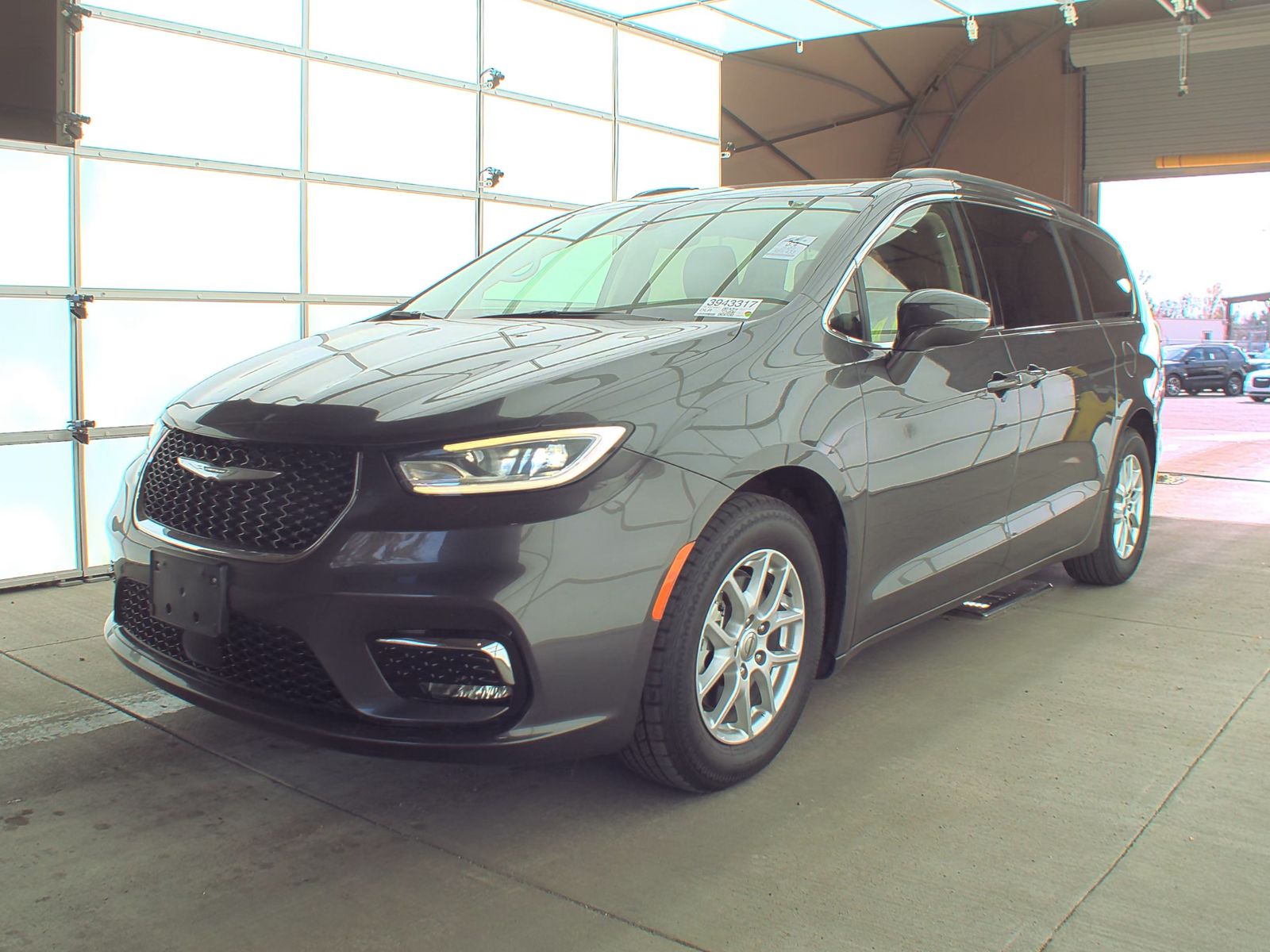 2022 Chrysler Pacifica Touring L 121.6