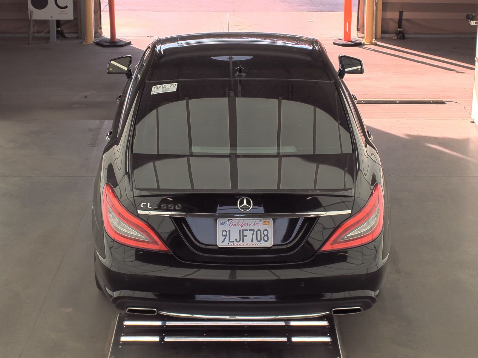Mercedes-Benz CLS 550 снимка Mercedes-Benz CLS 550