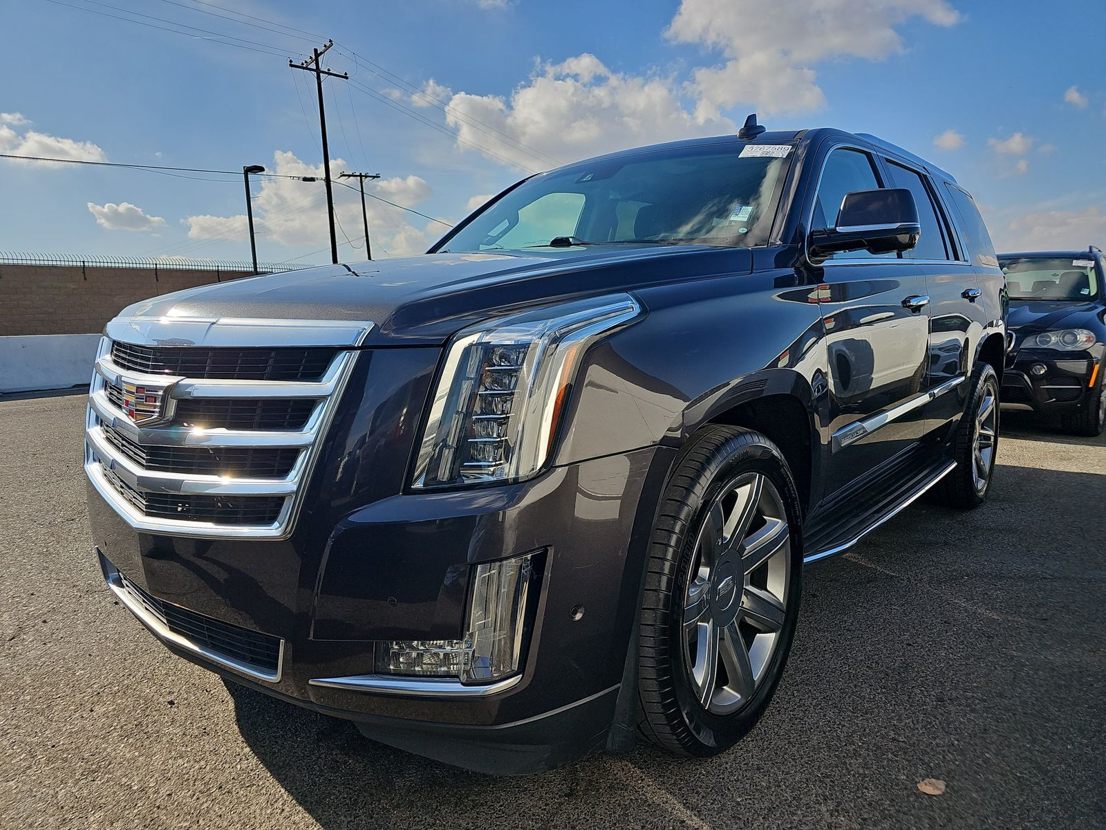 2017 Cadillac Escalade Luxury 1SB