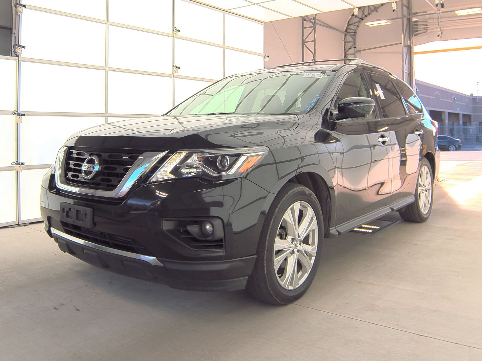 2019 Nissan Pathfinder SL