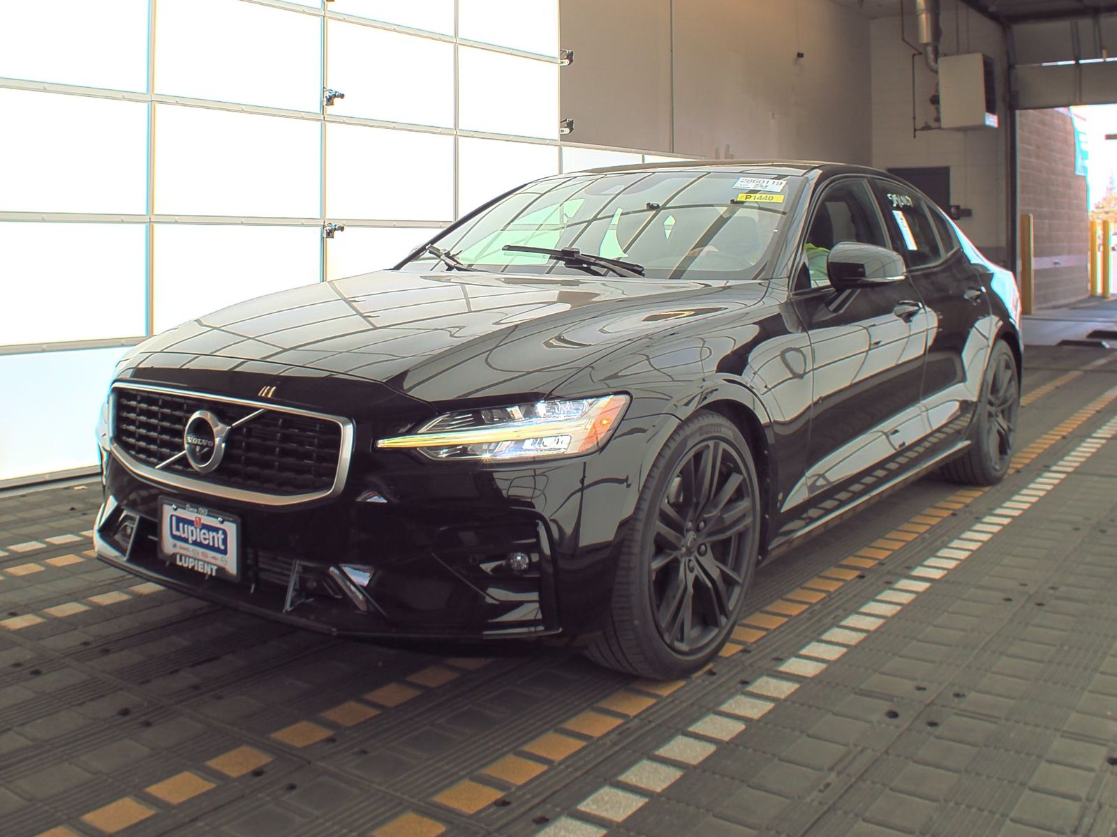 2019 Volvo S60 T5 R-Design