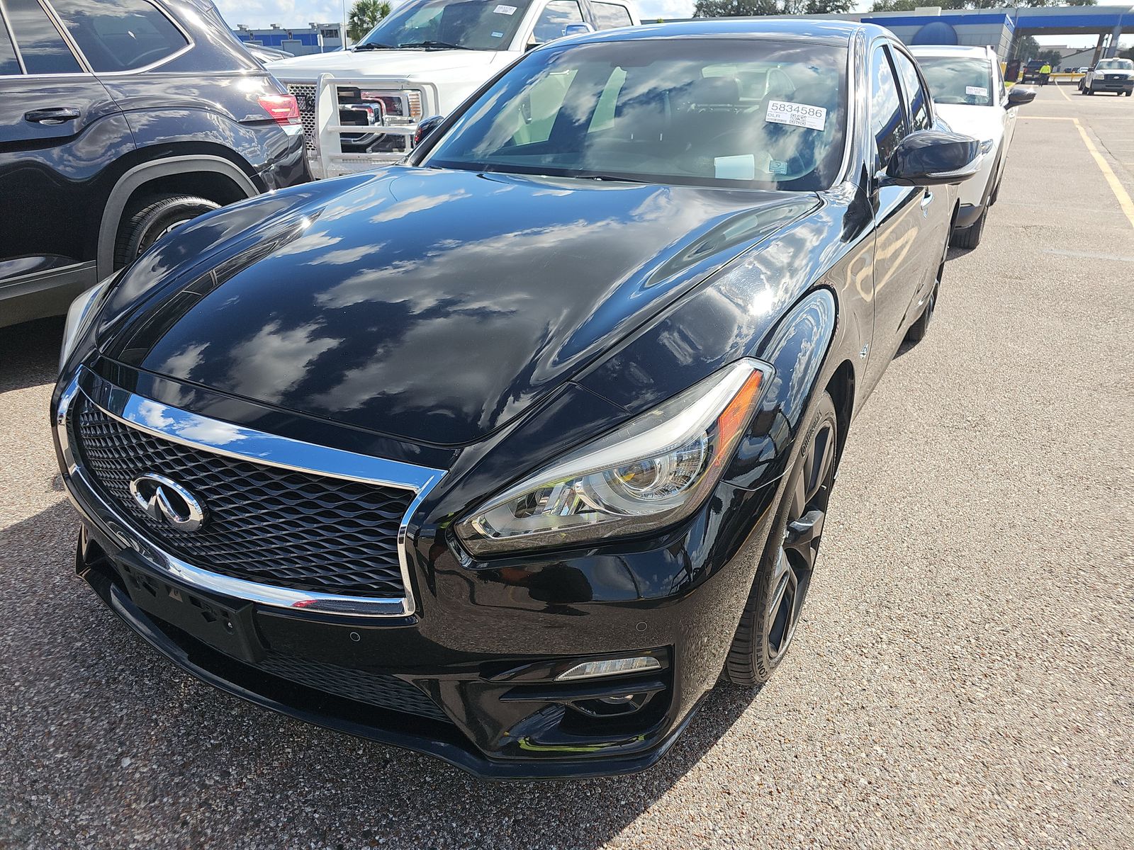 2016 INFINITI Q70 3.7