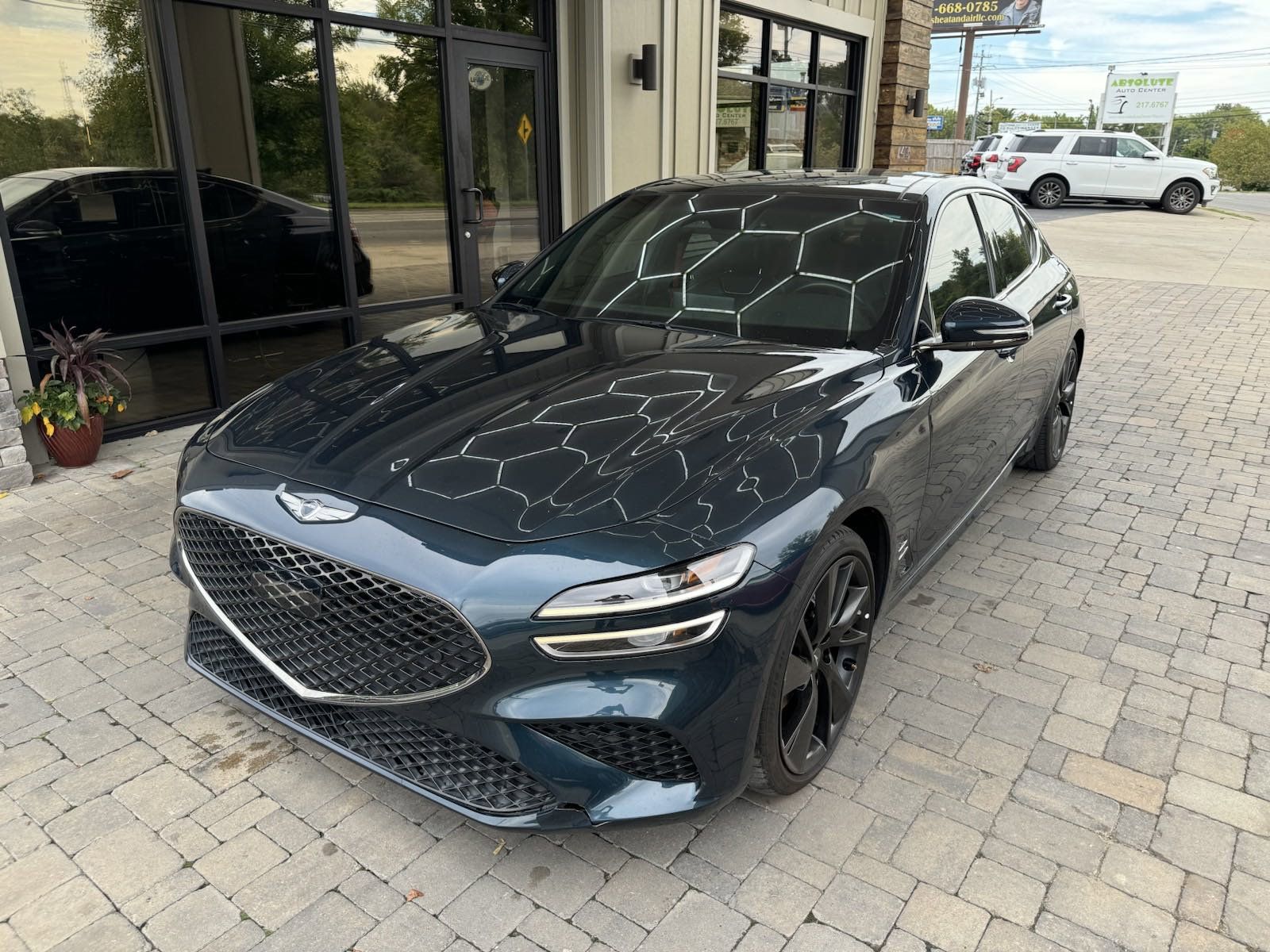 2023 Genesis G70 2.0T Standard