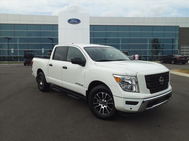 2024 Nissan TITAN SV Crew Cab Extra Short Bed