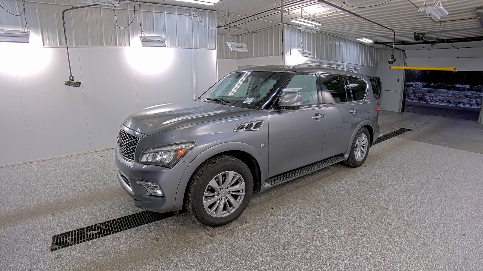 2016 INFINITI QX80