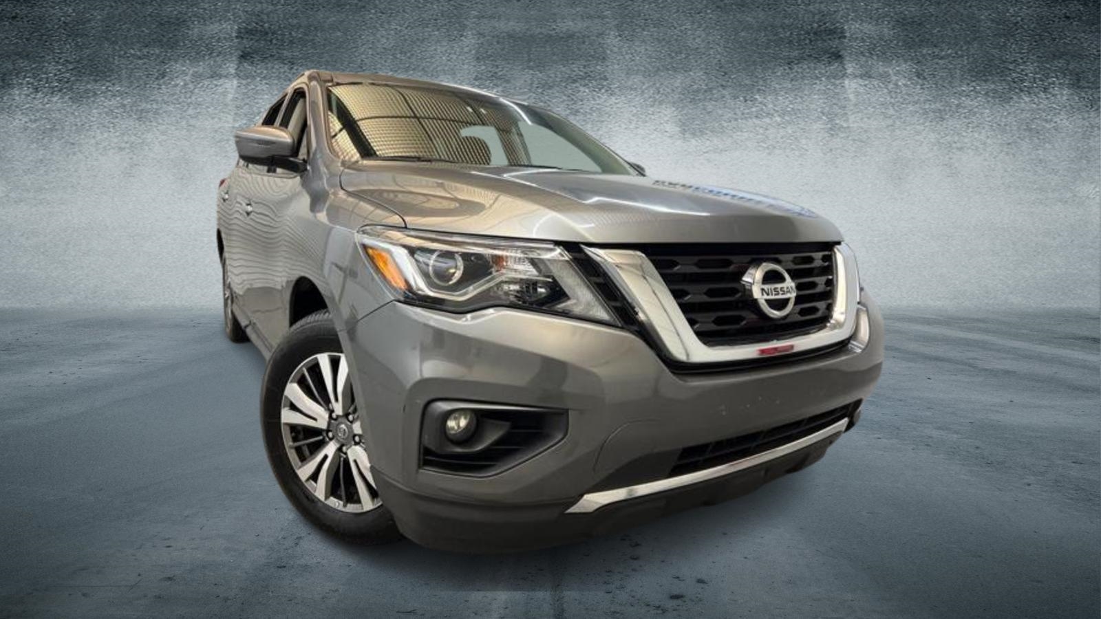 2020 Nissan Pathfinder SV