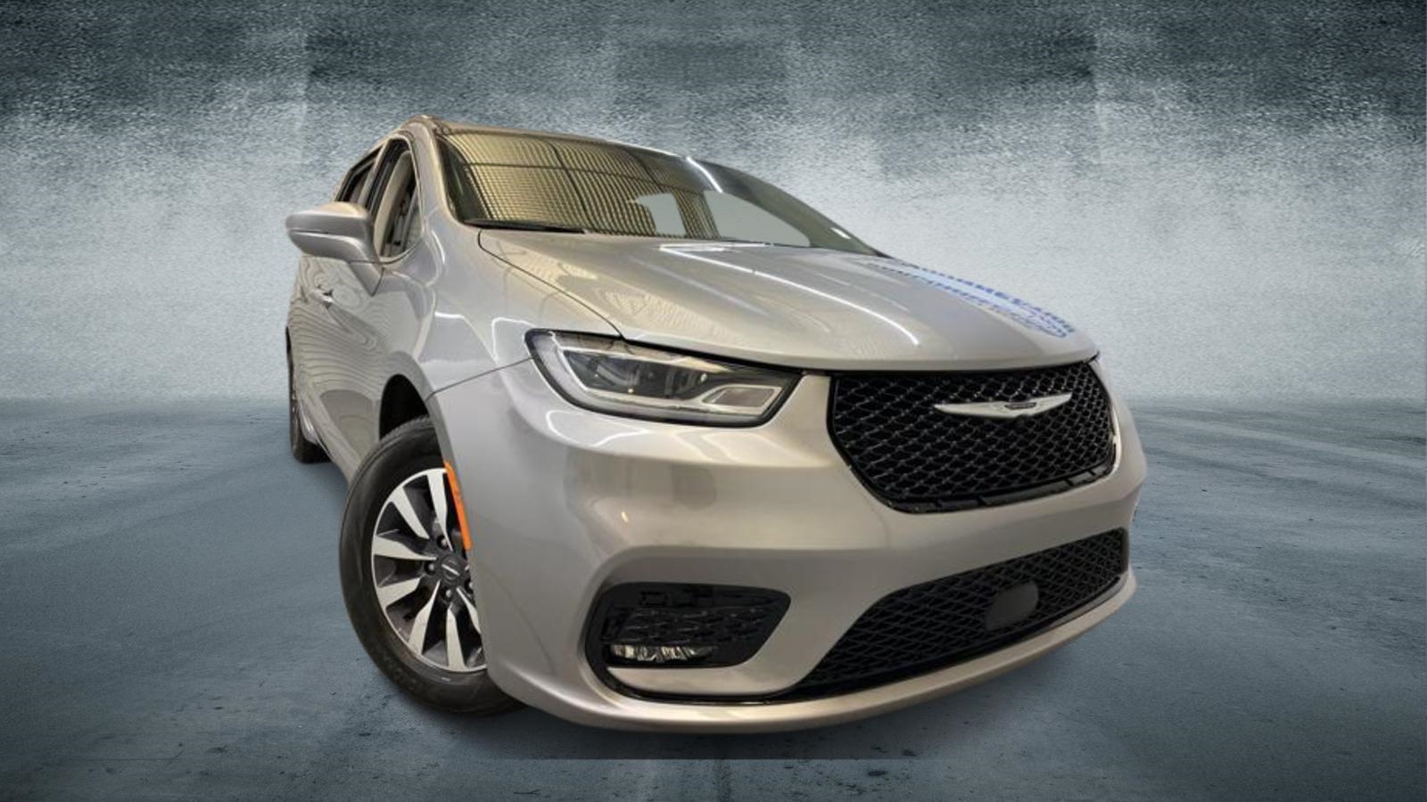 2021 Chrysler Pacifica Touring L 121.6