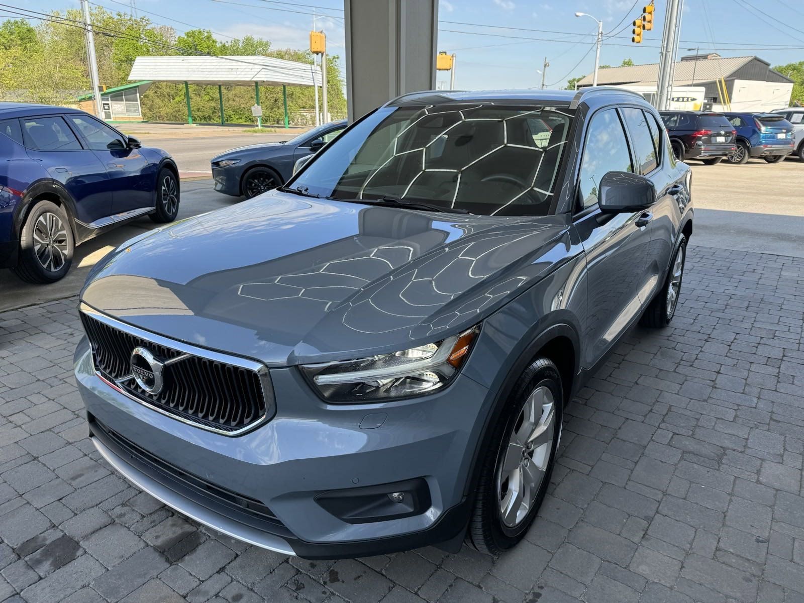 2021 Volvo XC40 T5 Momentum