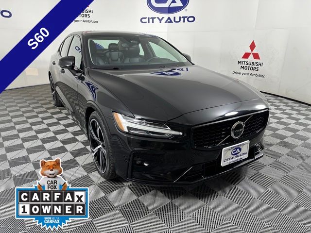 2024 Volvo S60 B5 Core Dark