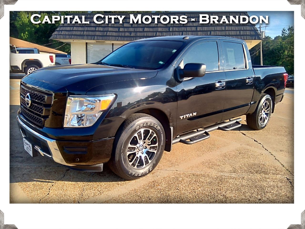 2021 Nissan TITAN SV Crew Cab Extra Short Bed