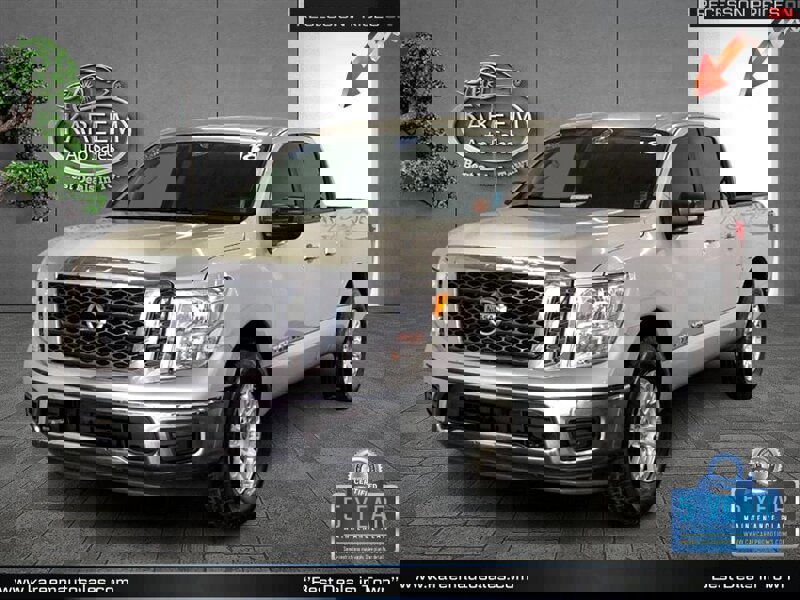 2018 Nissan TITAN SV Crew Cab Extra Short Bed