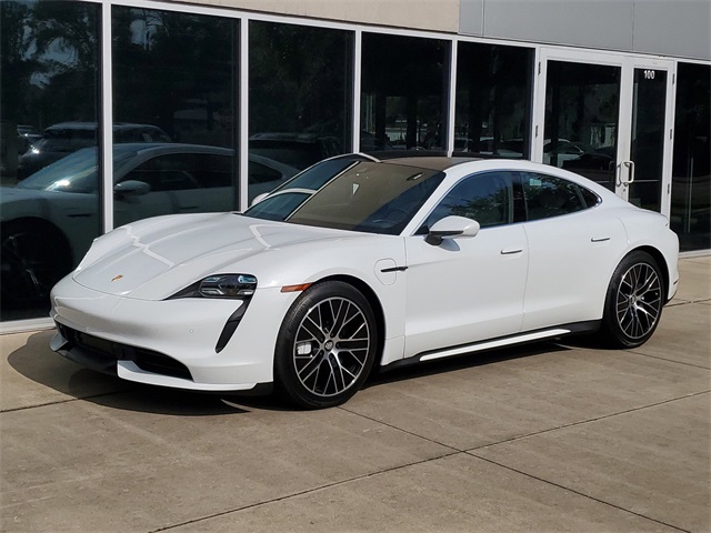 2020 Porsche Taycan Turbo