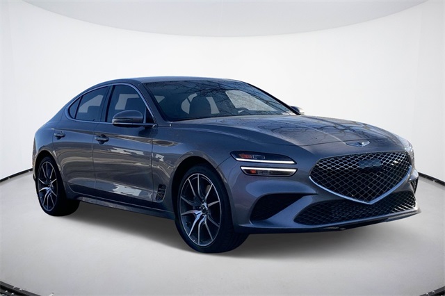 2023 Genesis G70 3.3T Standard