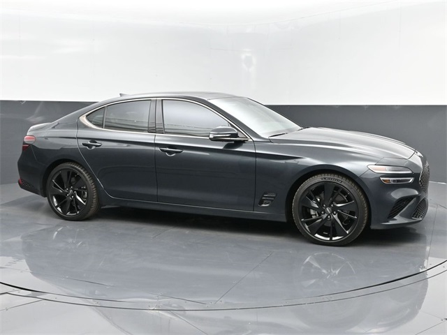 2023 Genesis G70 2.0T Standard
