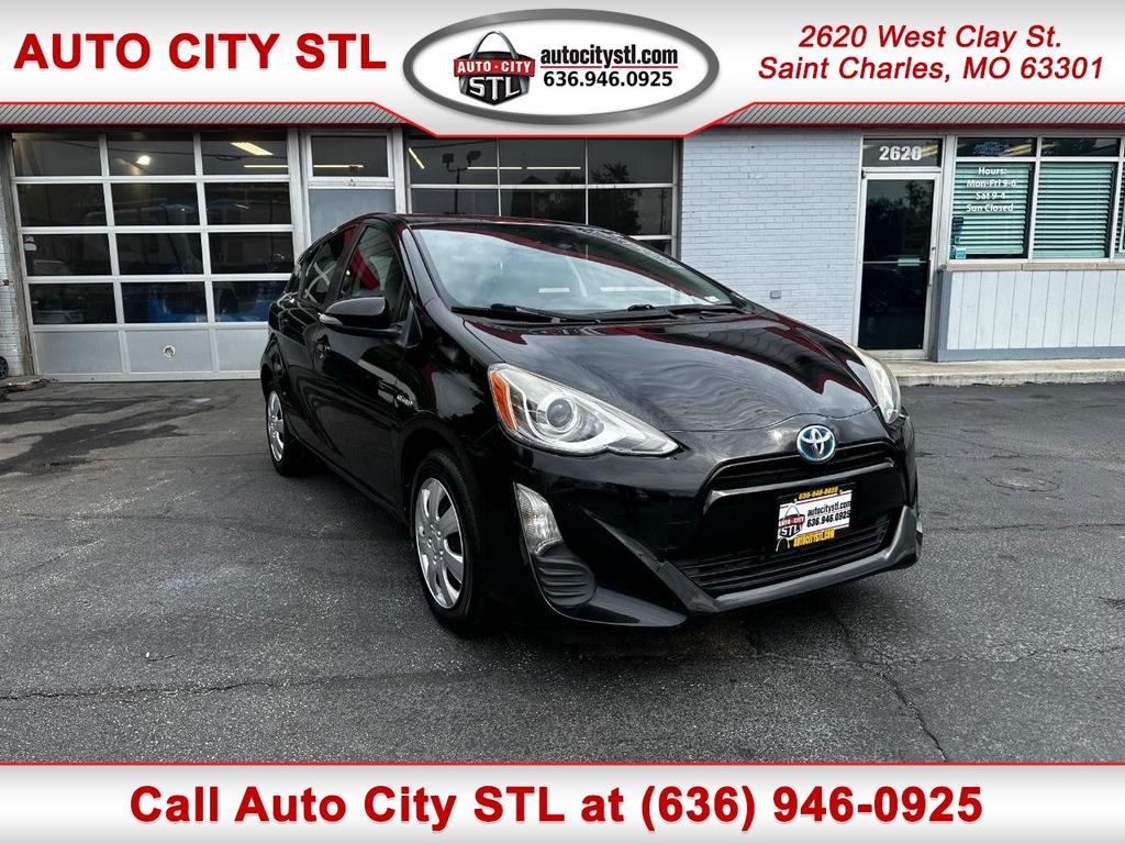 2016 Toyota Prius c Two