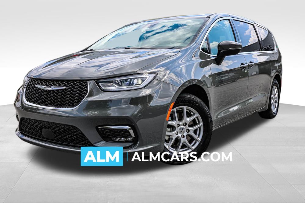 2023 Chrysler Pacifica Touring L 121.6