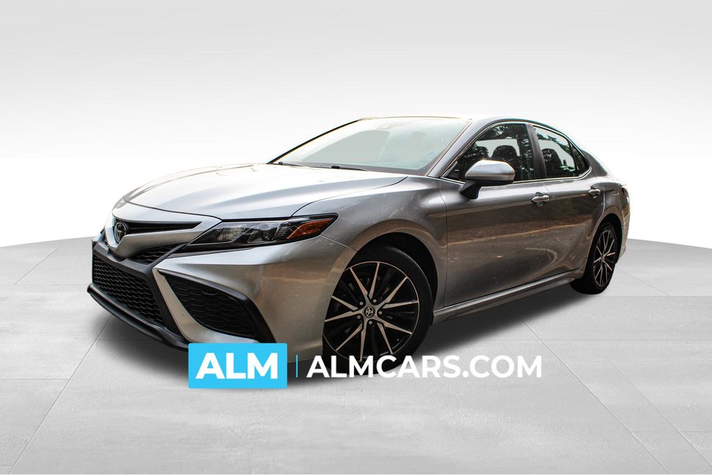 2021 Toyota Camry SE