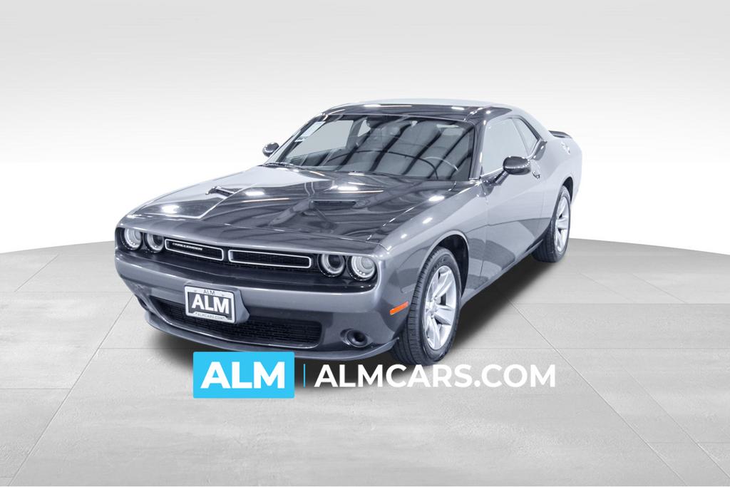 2022 Dodge Challenger SXT