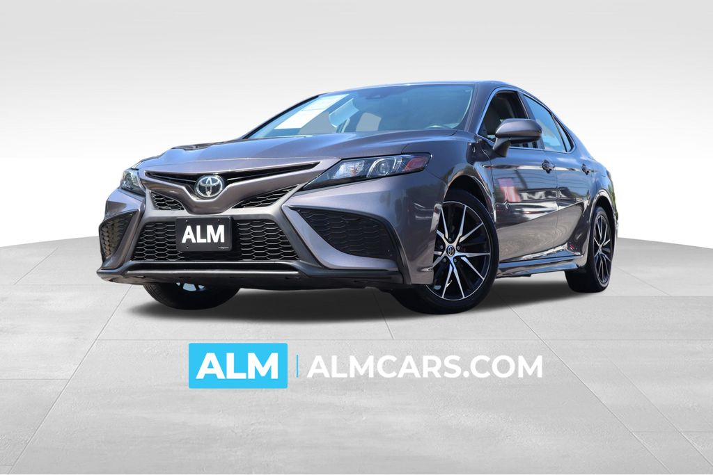 2021 Toyota Camry SE