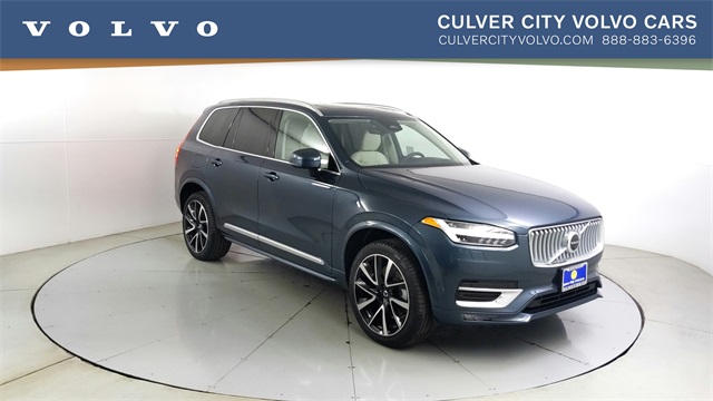 2024 Volvo XC90 B6 Ultimate Bright Theme 7-Passenger