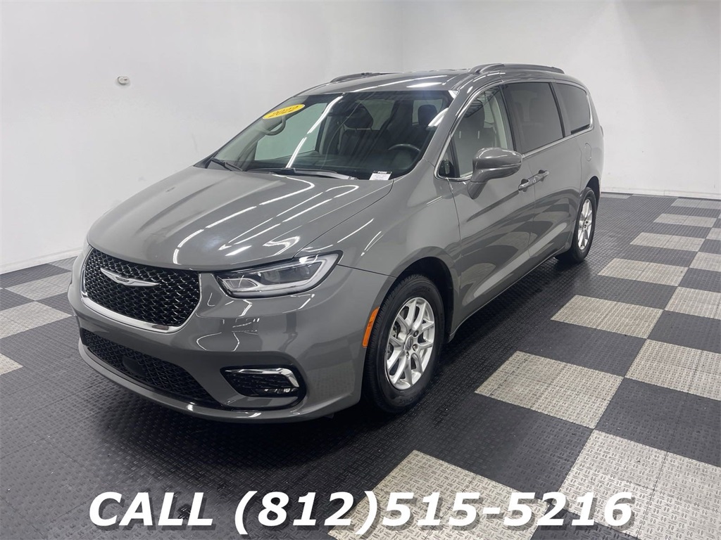 2022 Chrysler Pacifica Touring L 121.6