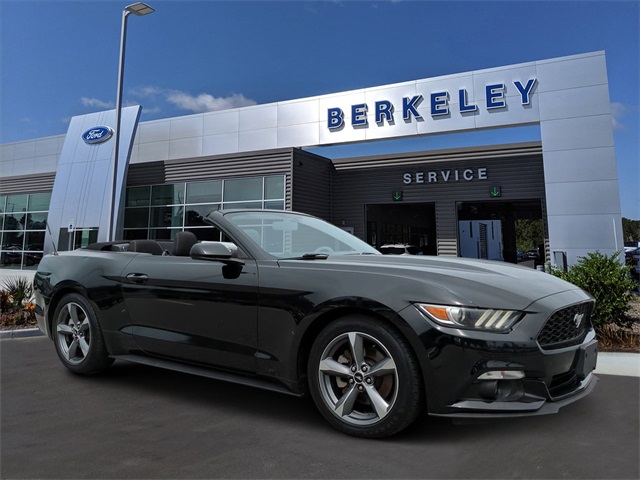 2017 Ford Mustang V6 Convertible