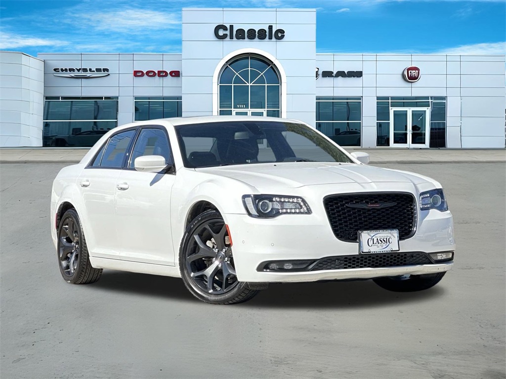 2022 Chrysler 300S