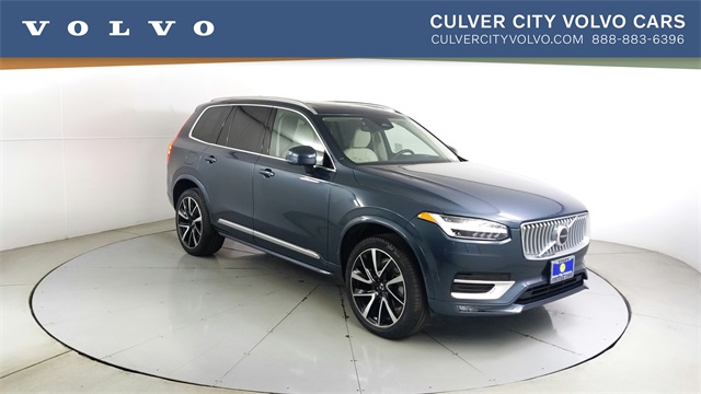 2024 Volvo XC90 B6 Ultimate Bright Theme 6-Passenger