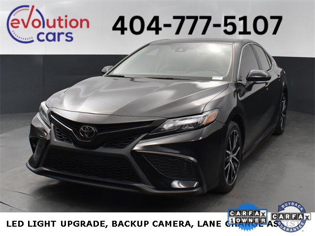 2022 Toyota Camry SE