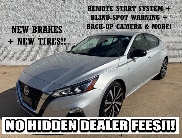 2022 Nissan Altima SR
