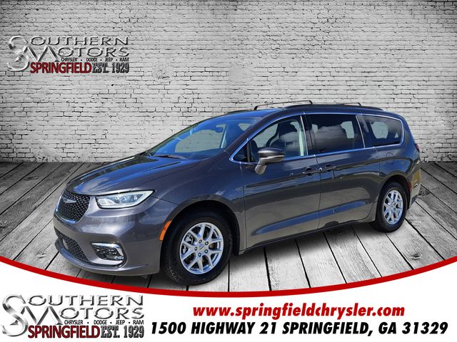 2022 Chrysler Pacifica Touring L 121.6