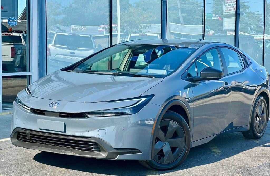 2023 Toyota Prius LE