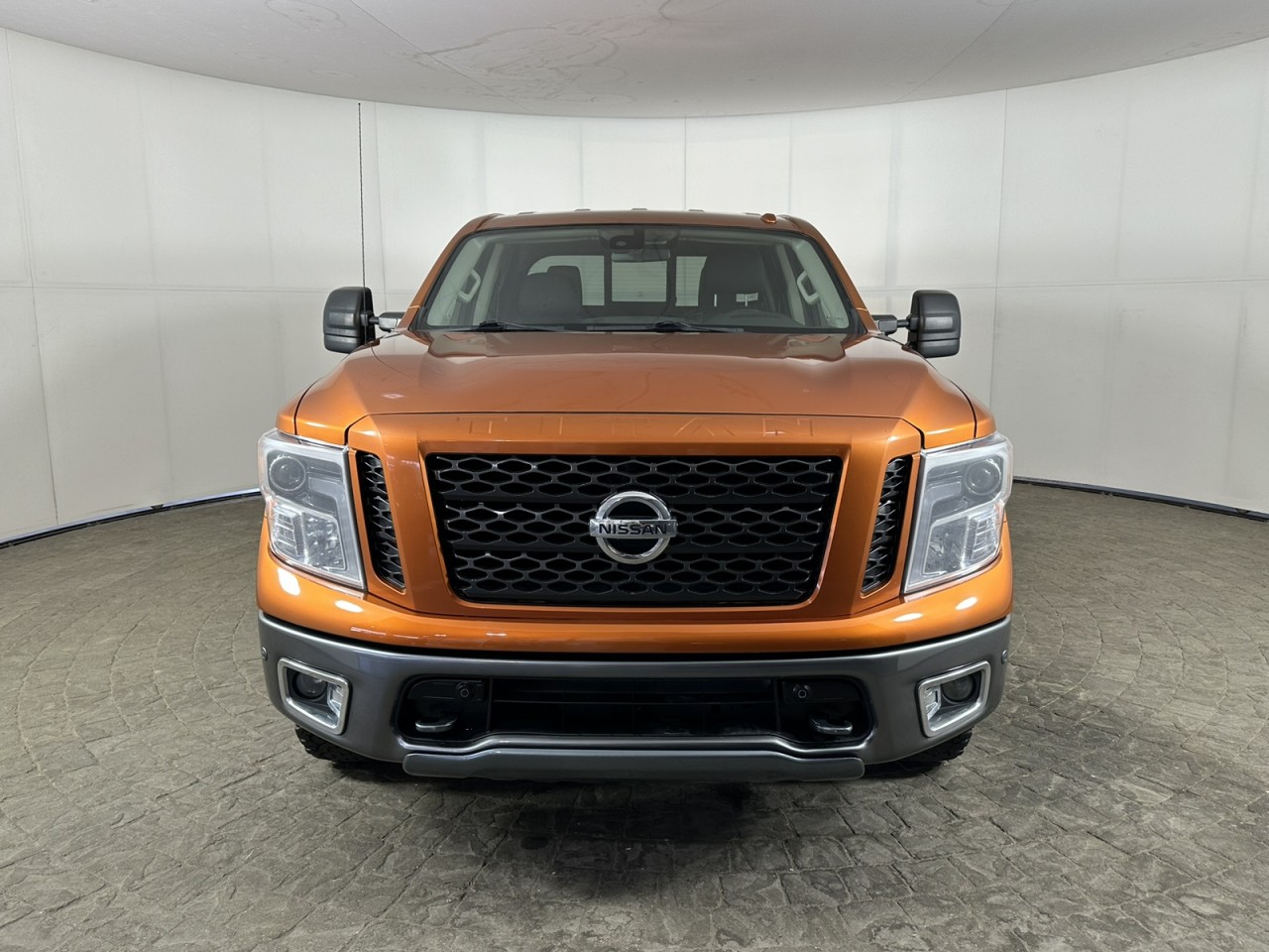 2019 Nissan Titan PRO-4X Crew Cab Short Bed
