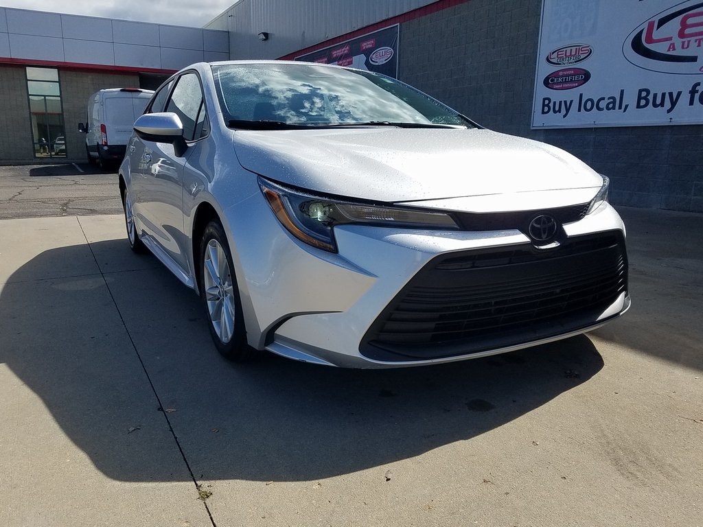 2023 Toyota Corolla LE Sedan