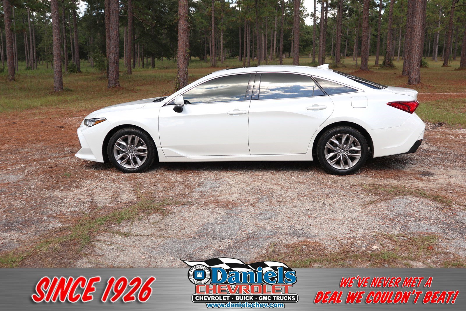 2019 Toyota Avalon XLE
