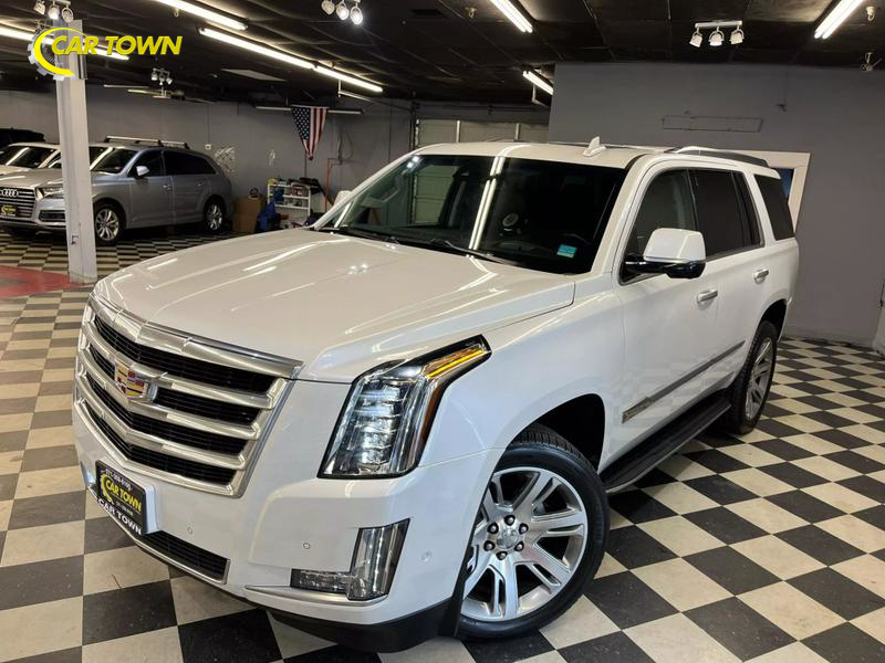 2017 Cadillac Escalade Luxury 1SB