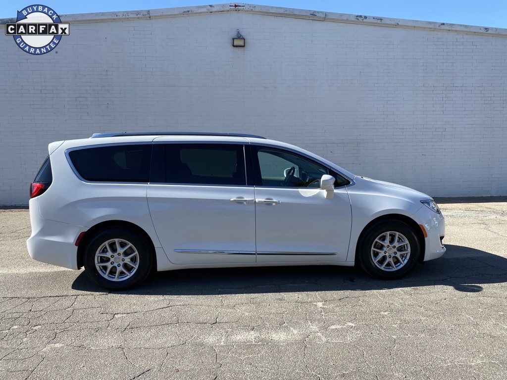 2020 Chrysler Pacifica Touring L 121.6