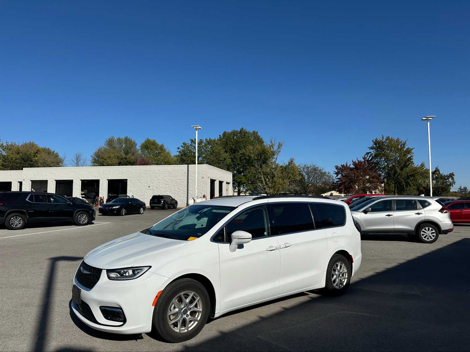 2022 Chrysler Pacifica Touring L 121.6