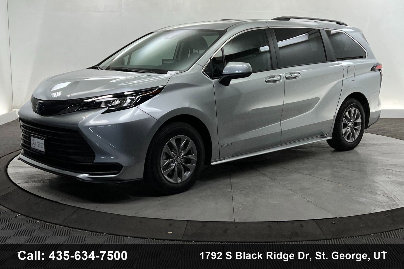 2021 Toyota Sienna LE 8-Passenger 120.5