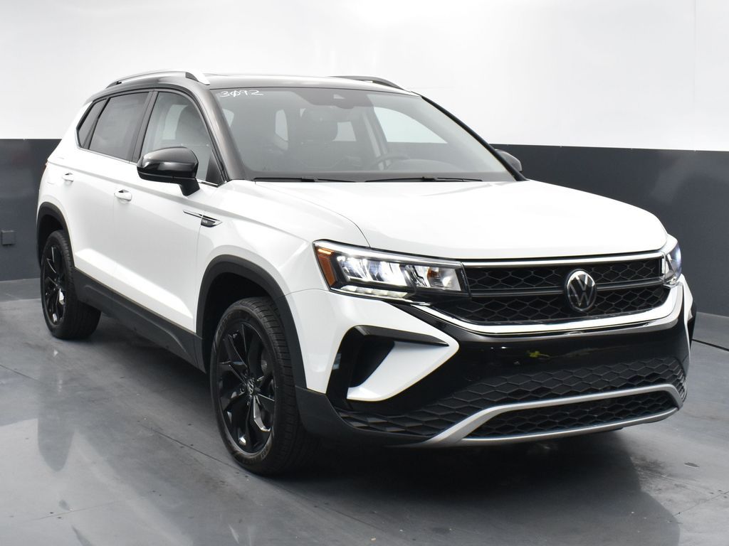 2024 Volkswagen Taos SE