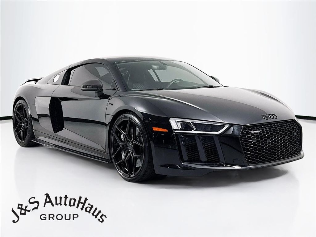 2017 Audi R8 Coupe V10 plus