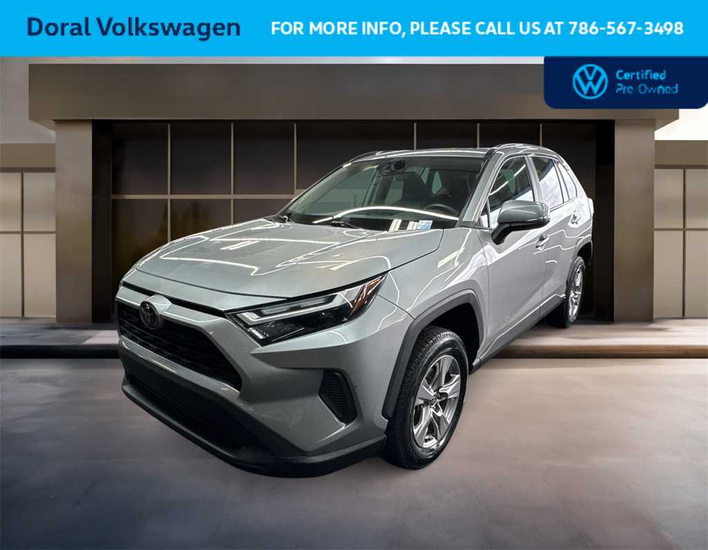 2022 Toyota RAV4 XLE
